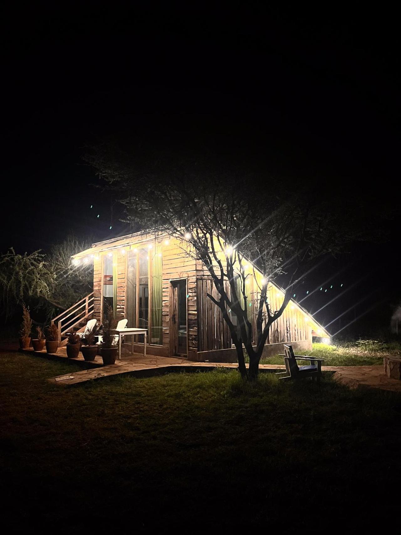 Kilimanjaro View Cabin-Amboseli Oloitokitok Номер фото