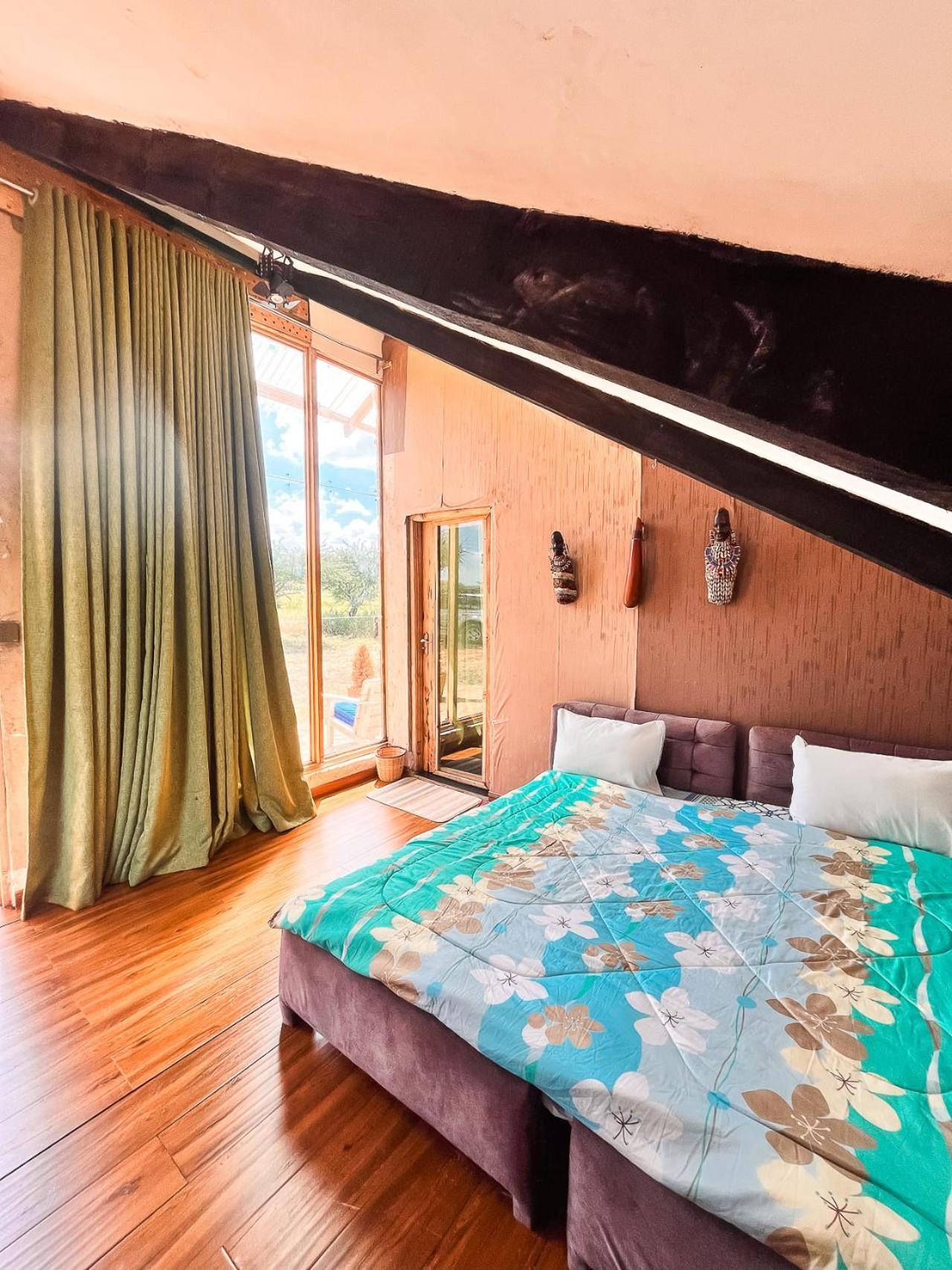 Kilimanjaro View Cabin-Amboseli Oloitokitok Номер фото